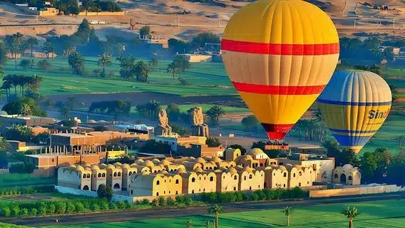 Heißluftballonfahrt Luxor Ausflug heißluftballon fliegen