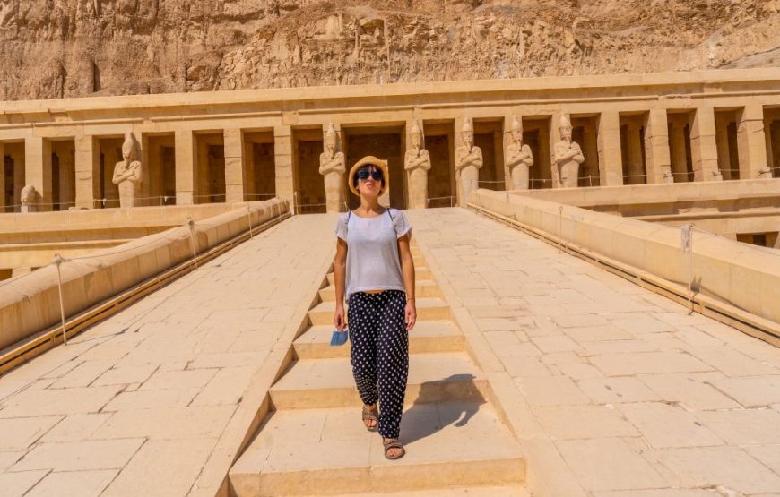 Ab Hurghada: Private Tagestour nach Luxor