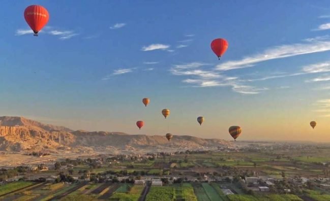 Luxor excursion with hot air balloon ride two days