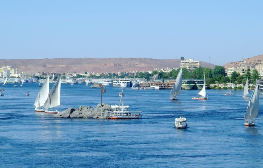 VON HURGHADA AUS ZWEITÄGIGE PRIVATE TOUR NACH LUXOR UND ASWAN