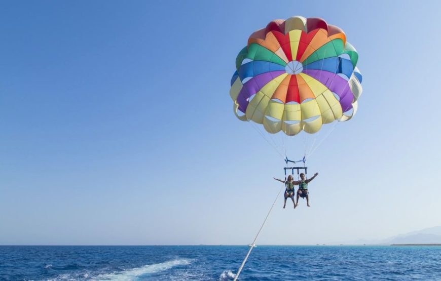 PARASAILING-ABENTEUER MIT HOTELABHOLUNG