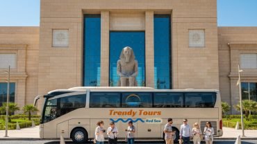 Großes Ägyptisches Museum Gizeh – moderne Architektur und antike Schätze