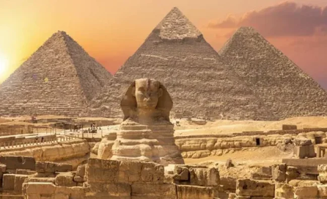 Kairo 2-Tages-Privattour ab Hurghada – Pyramiden, Sphinx & Das Große Ägyptische Museum